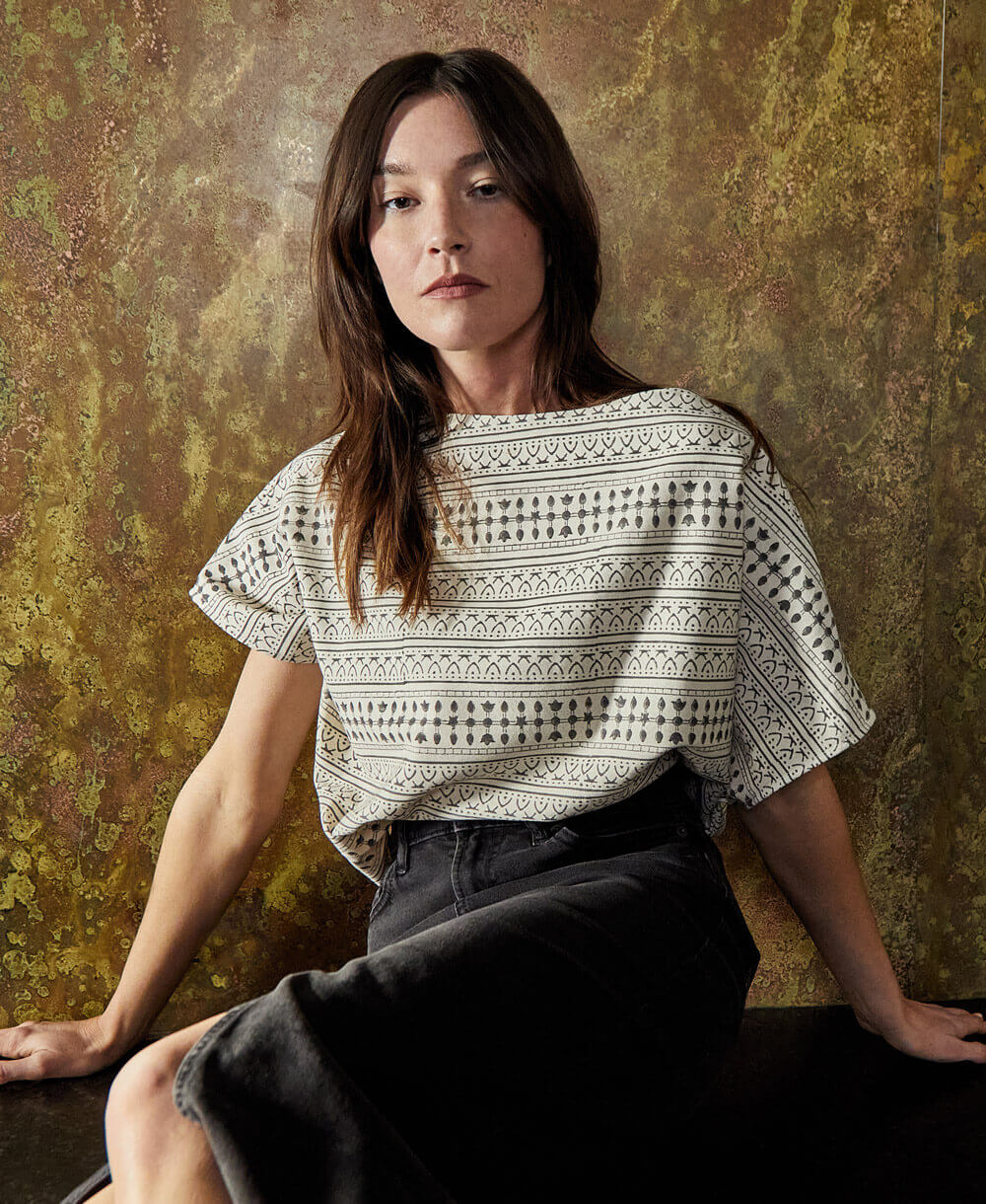 Block Print Graphic Crop Top - Image 4