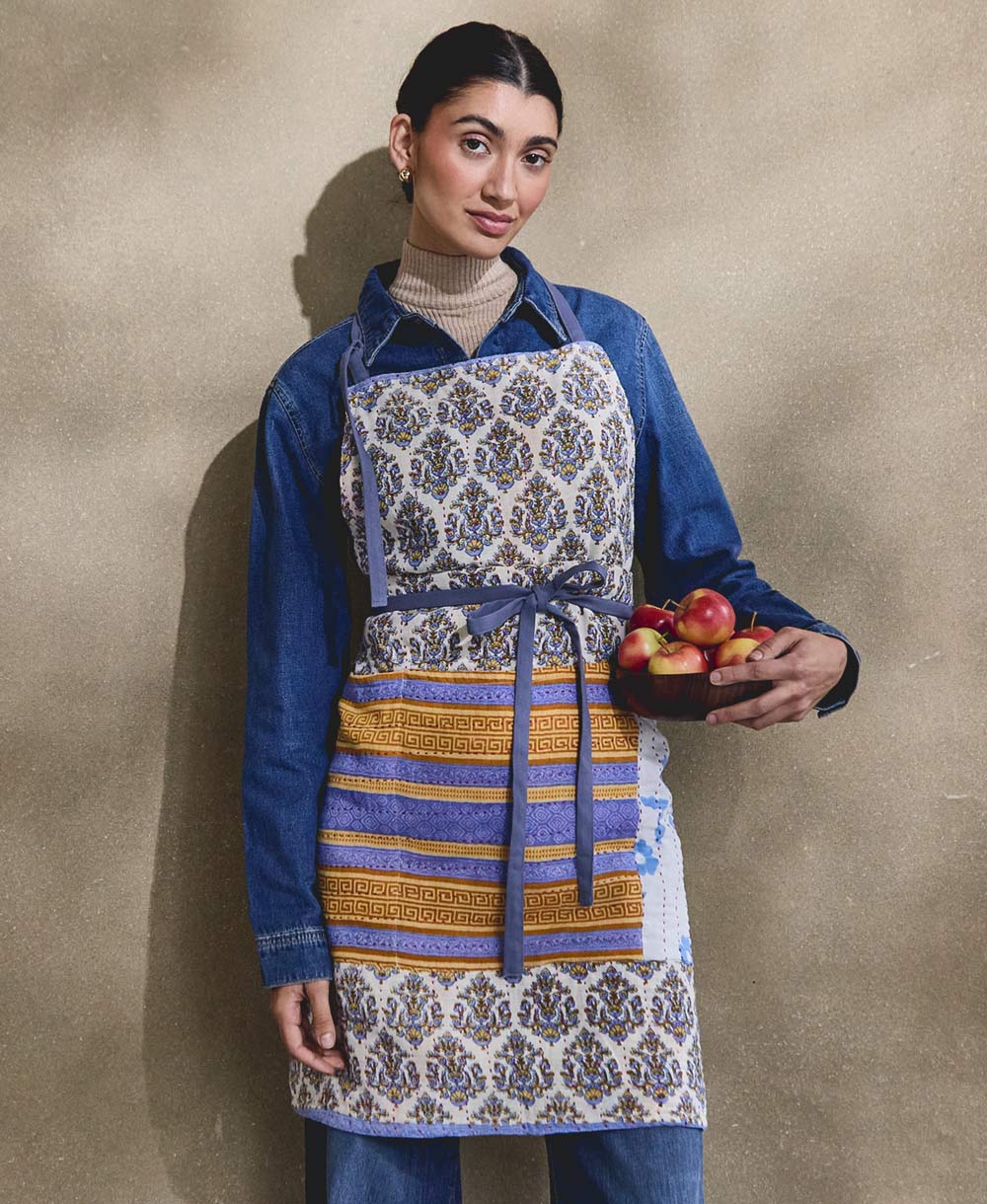 Kantha Bib Apron - No. 260201 - Image 3
