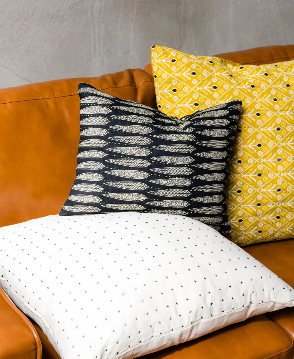 Kantha Small Pillow - No. 260102 - Image 4